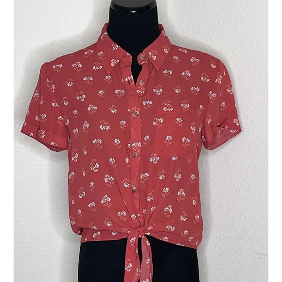 Hippie Rose floral‎ Red button down top XS Hem Tie NWT Boho Peasant - Picture 1 of 7